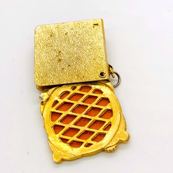 Vintage Ornate Mirror Bejeweled Pendant - Picture 10 of 12